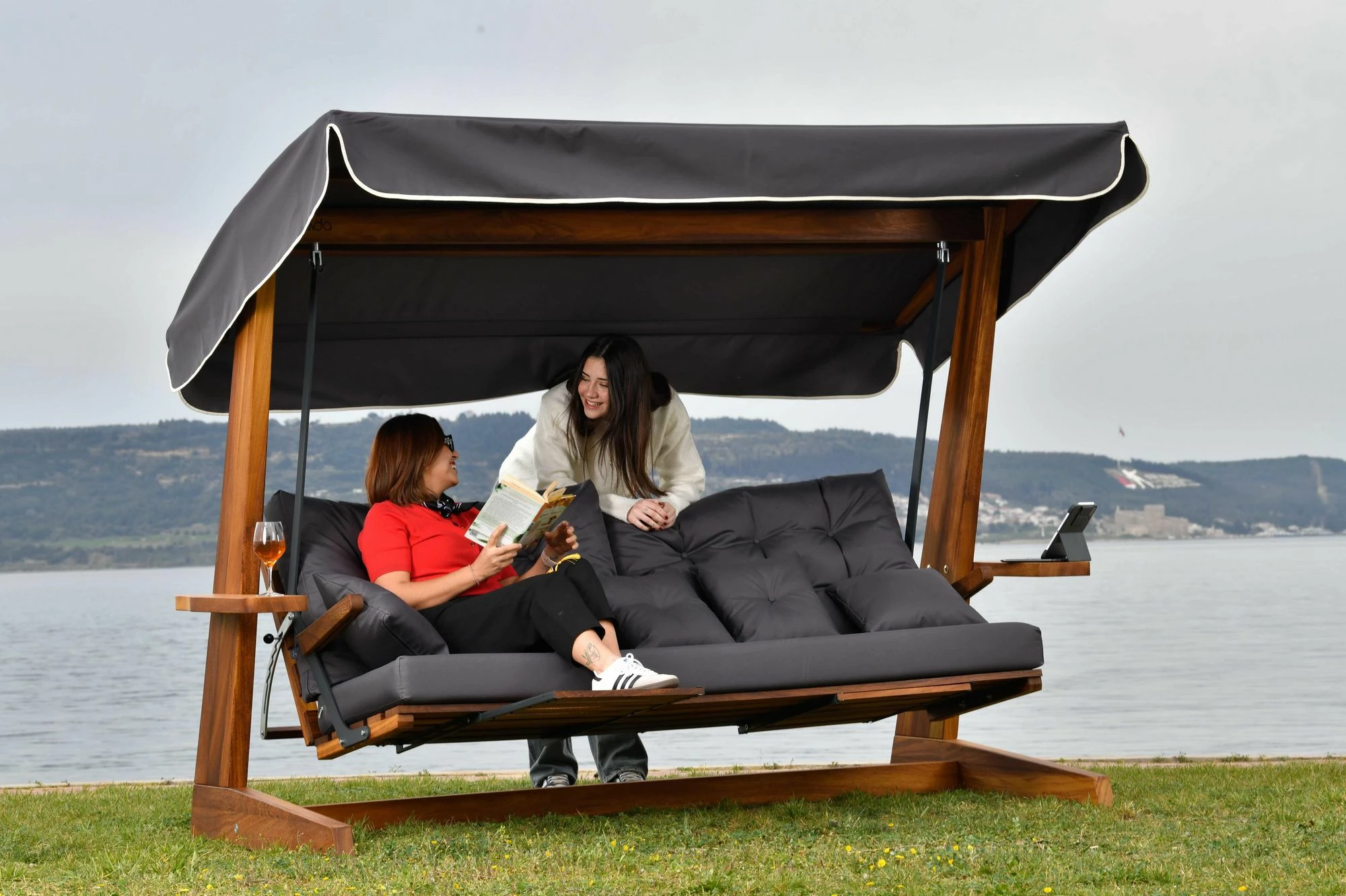 Karrige lëkundëse treshe për kopsht, ngjyrë antracit, Skye Decor Luna Deluxe 2600