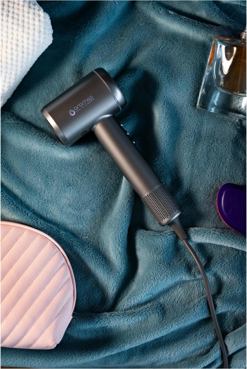 Tharëse flokësh Oromed Oro-F1 Sonic, 1600W, jonizim, ekran LCD, argjendtë