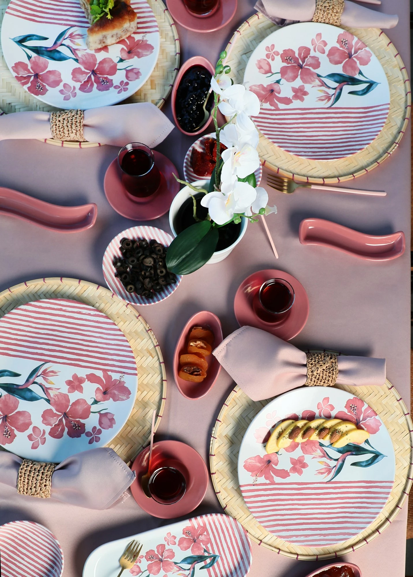 Set mëngjesi 28 pjesësh Hermia Concept, shumëngjyrësh, X0001330400000000000000000