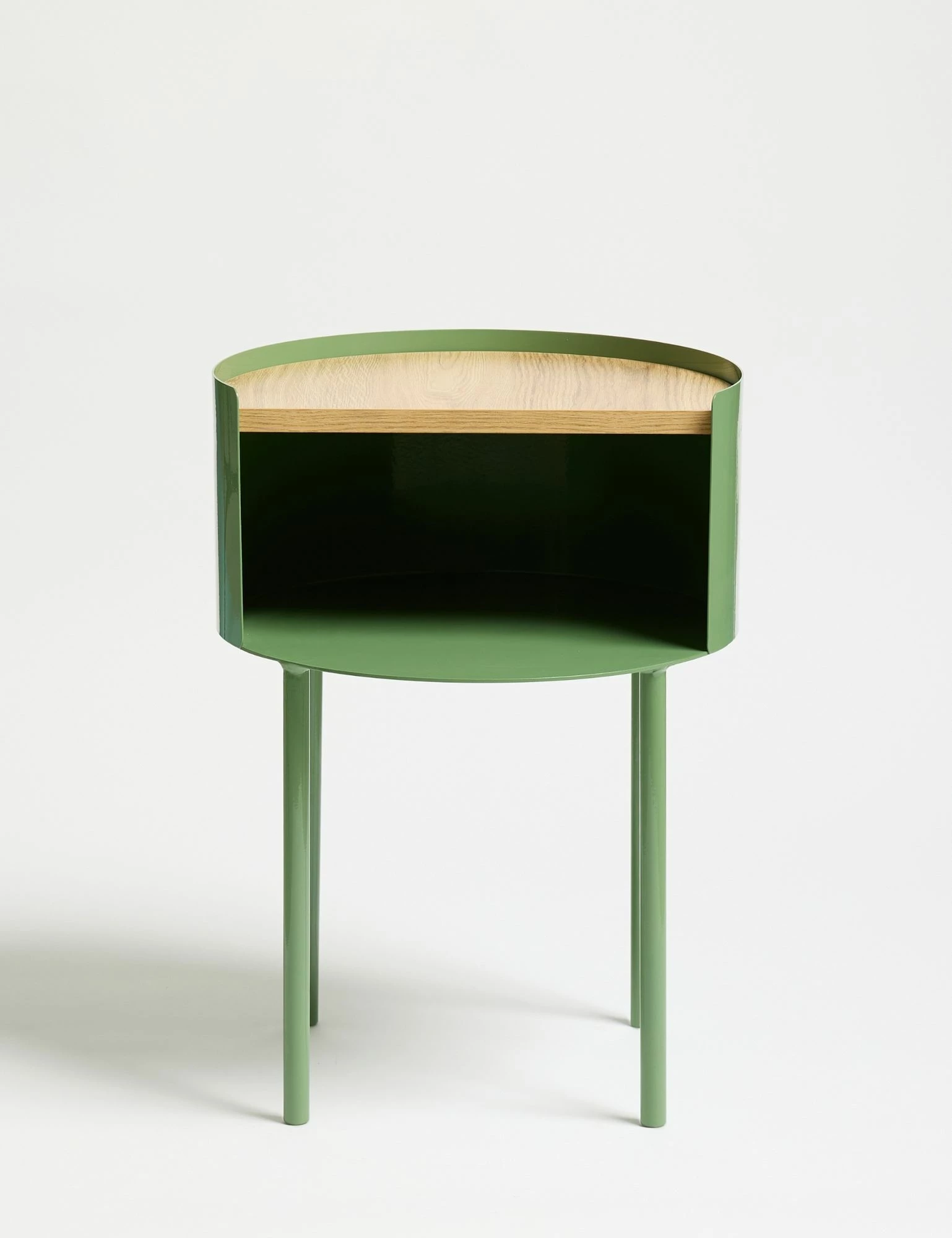 Tavolinë anësore Skye Decor, ngjyrë matcha, Espen