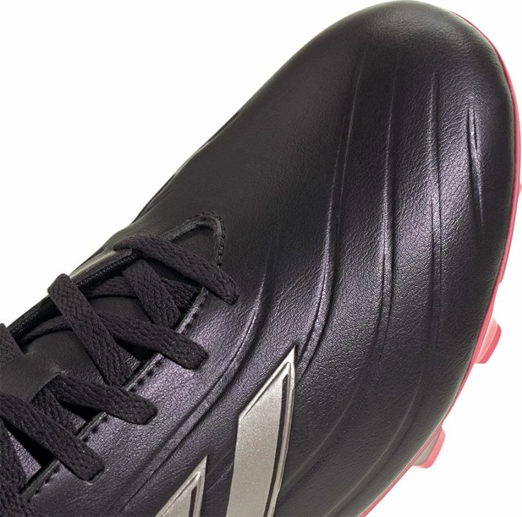 Atlete futbolli adidas për meshkuj, të zeza