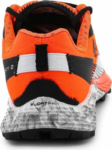 Atlete për meshkuj dhe femra Merrell, të bardha dhe portokalli