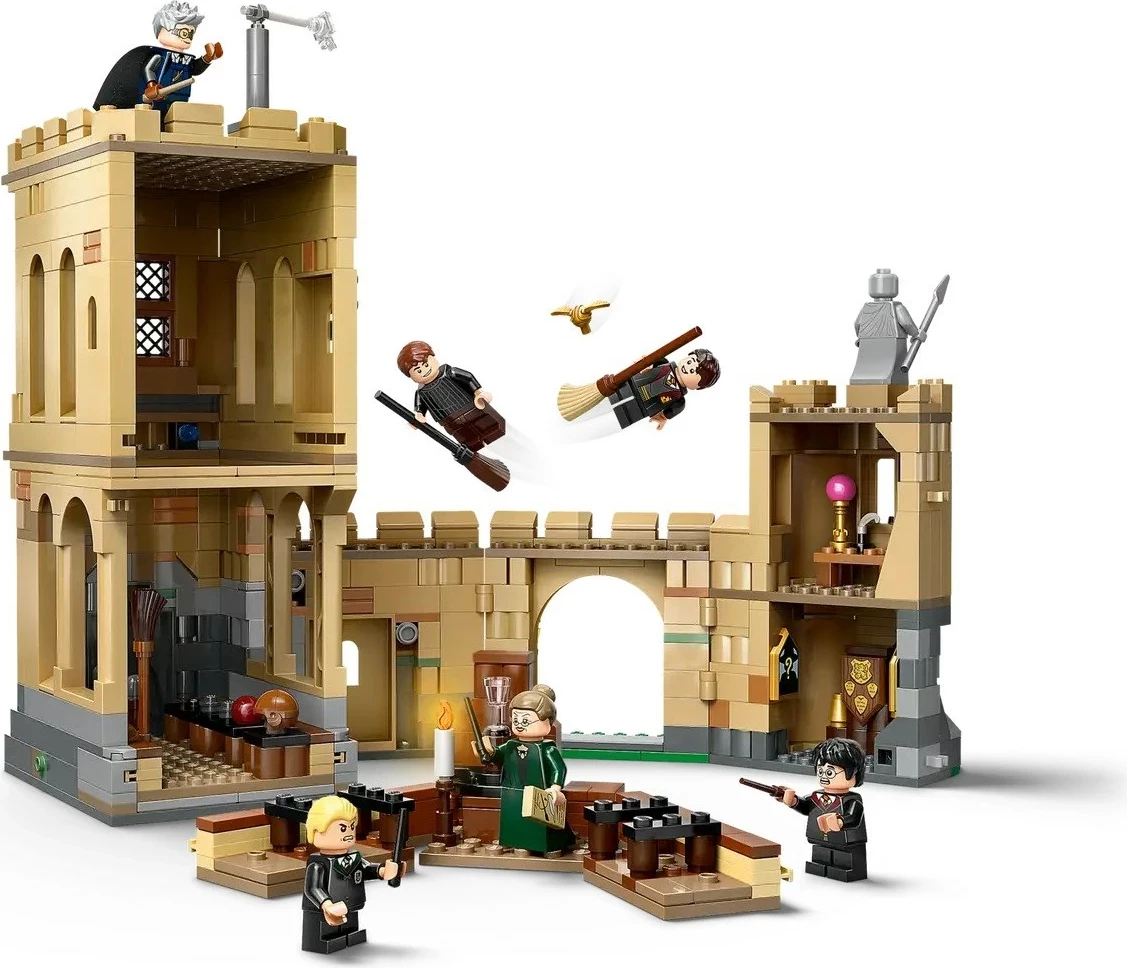 Set LEGO Harry Potter 76447 Hogwarts Castle: Flying Lessons, 651 pjesë, 6 minifigura