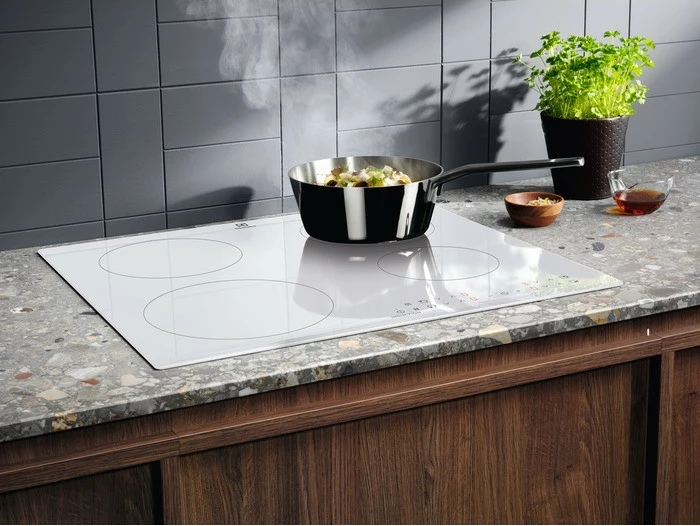 Pllakë induksioni Electrolux LIR60430BW, 4 zona, kontroll me prekje, e bardhë