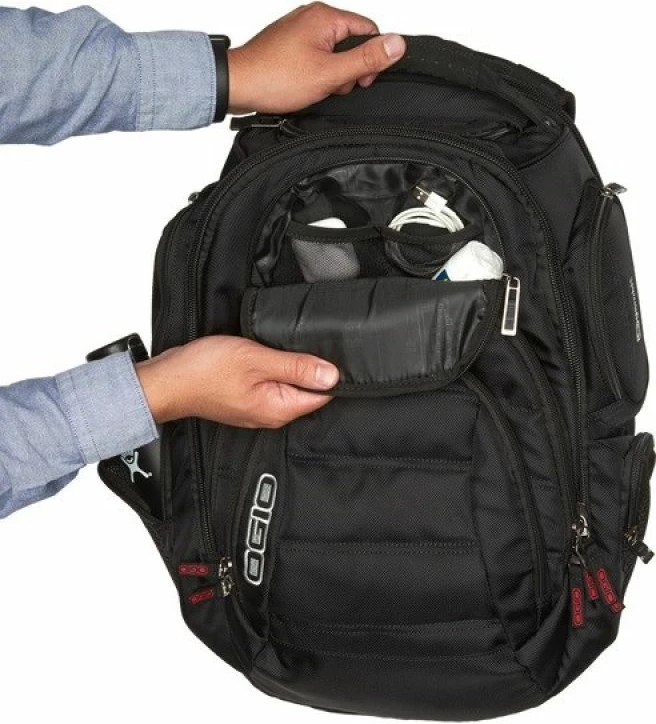Çantë shpine OGIO, e zezë