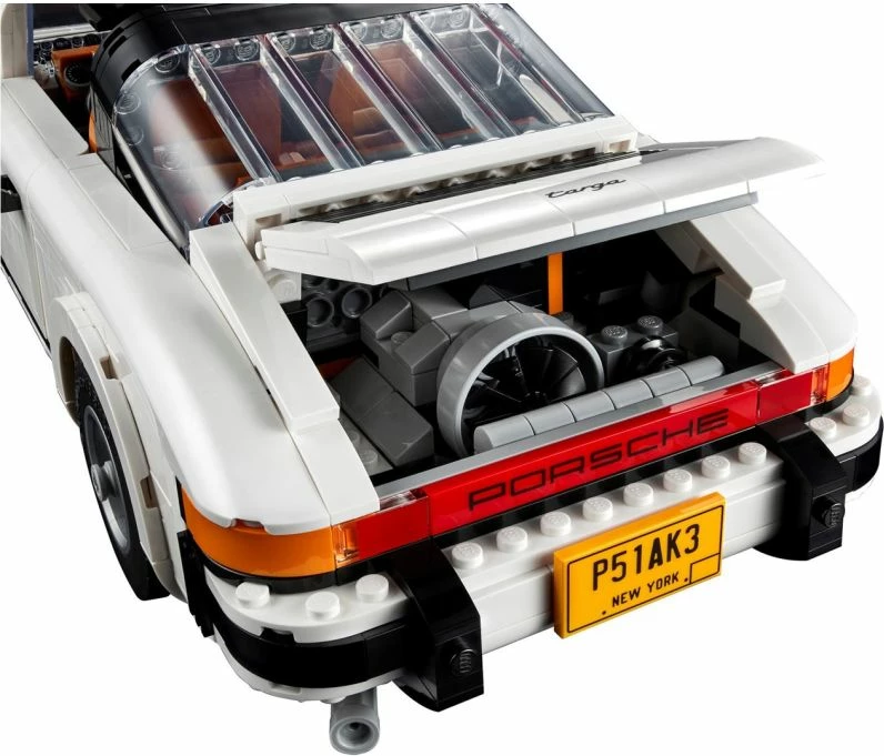 Set Lego Porsche 911 për të rritur
