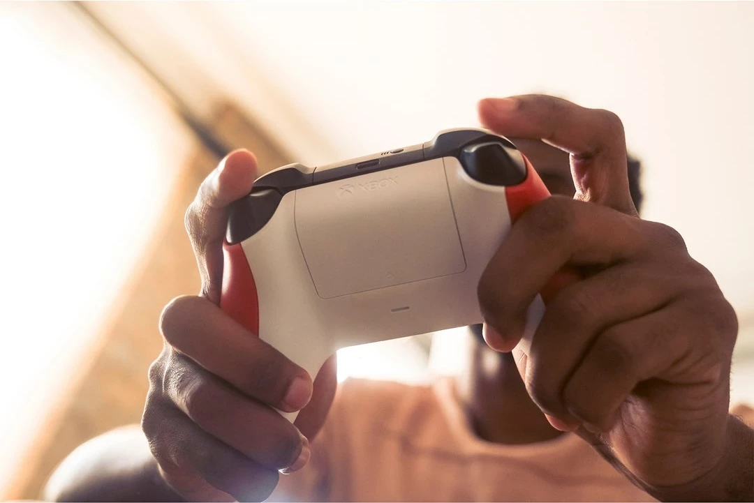 Gamepad Microsoft Xbox Wireless Controller QAU-00012, Bluetooth/USB, i kuq