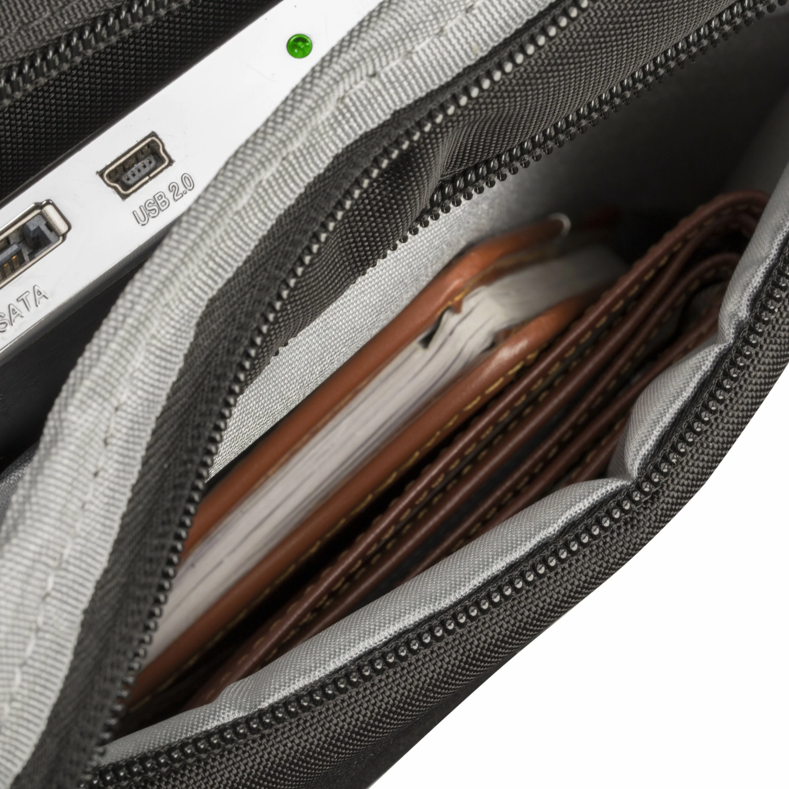 Mbështjellës laptopi RIVACASE NB Tasche Tiergarten 16.0" i zi