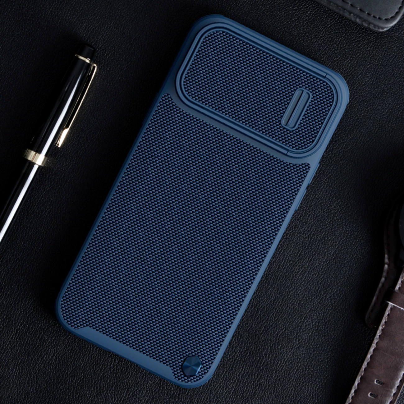 Mbështjellës Nillkin Textured S Case për iPhone 14 Pro Max me mbulesë kamere, e gjelbër e errët