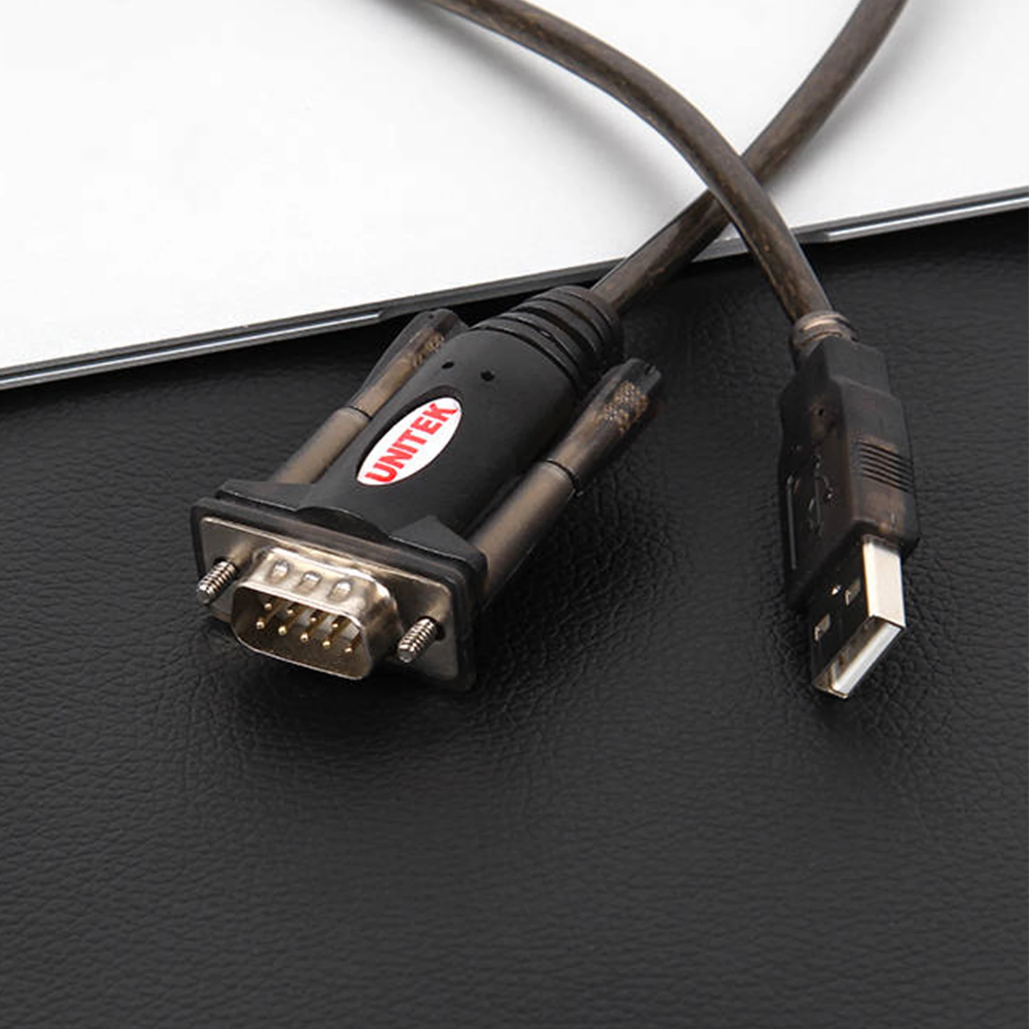 Kabëll konvertues USB-A në RS-232 Unitek USBTS9P 1.5 m, i zi