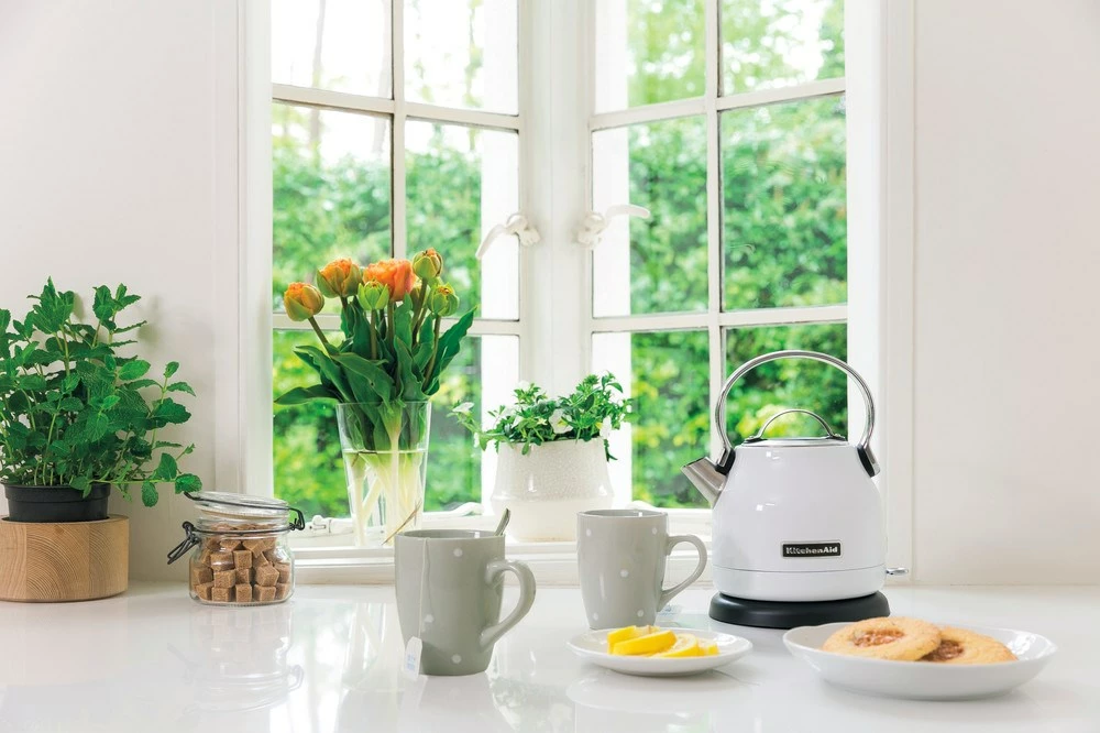 Ibrik elektrik KitchenAid 5KEK1222EWH, 1.25 L, 2200 W, Bardhë