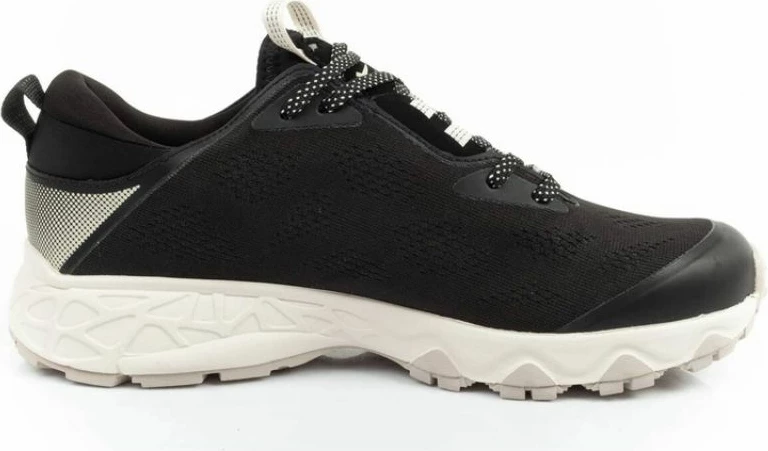 Atlete femra Tamaris, të zeza