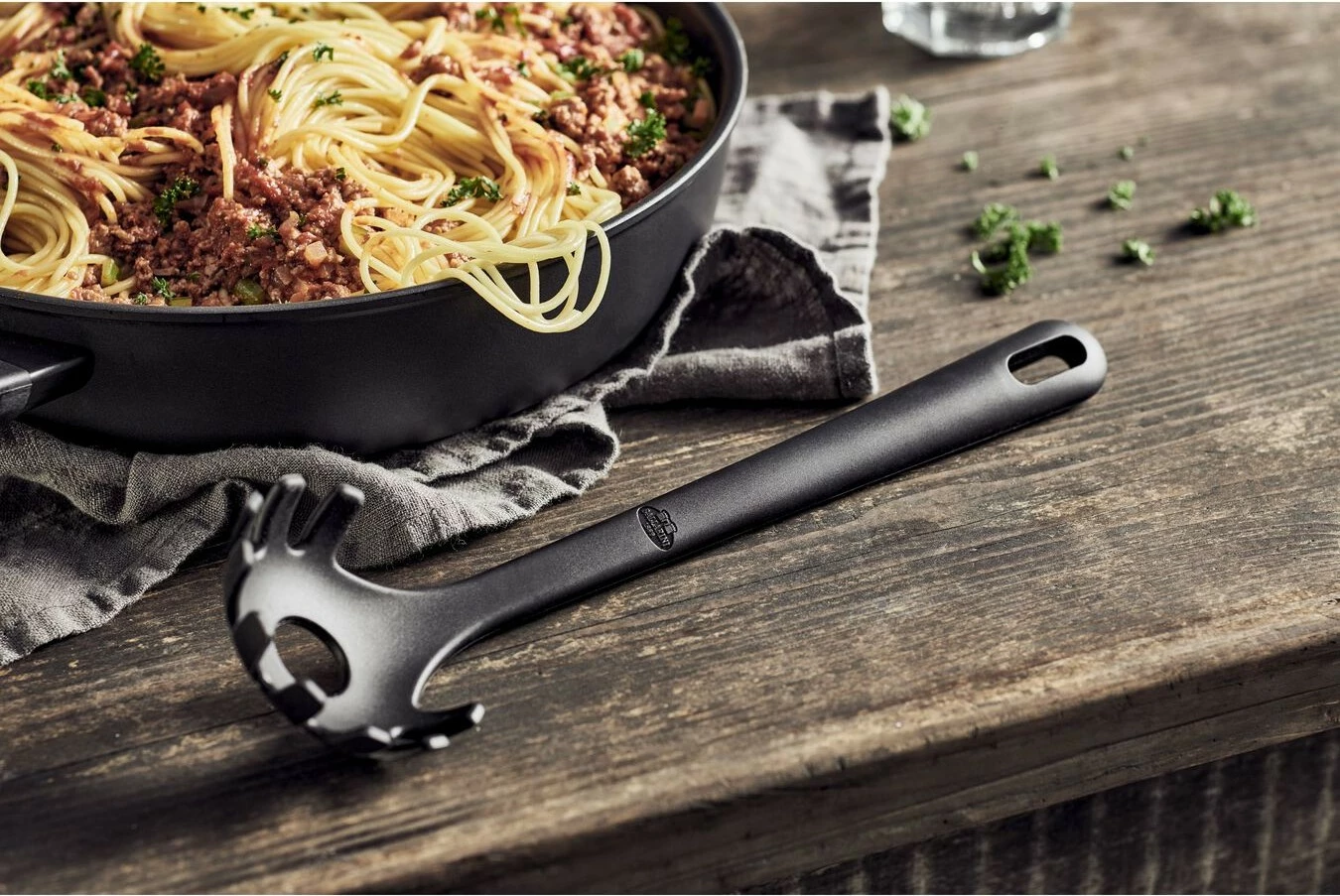 Tigan servirës Ballarini 75002-923-0, 28cm, alumini, Keravis, Thermo-Spot, i zi