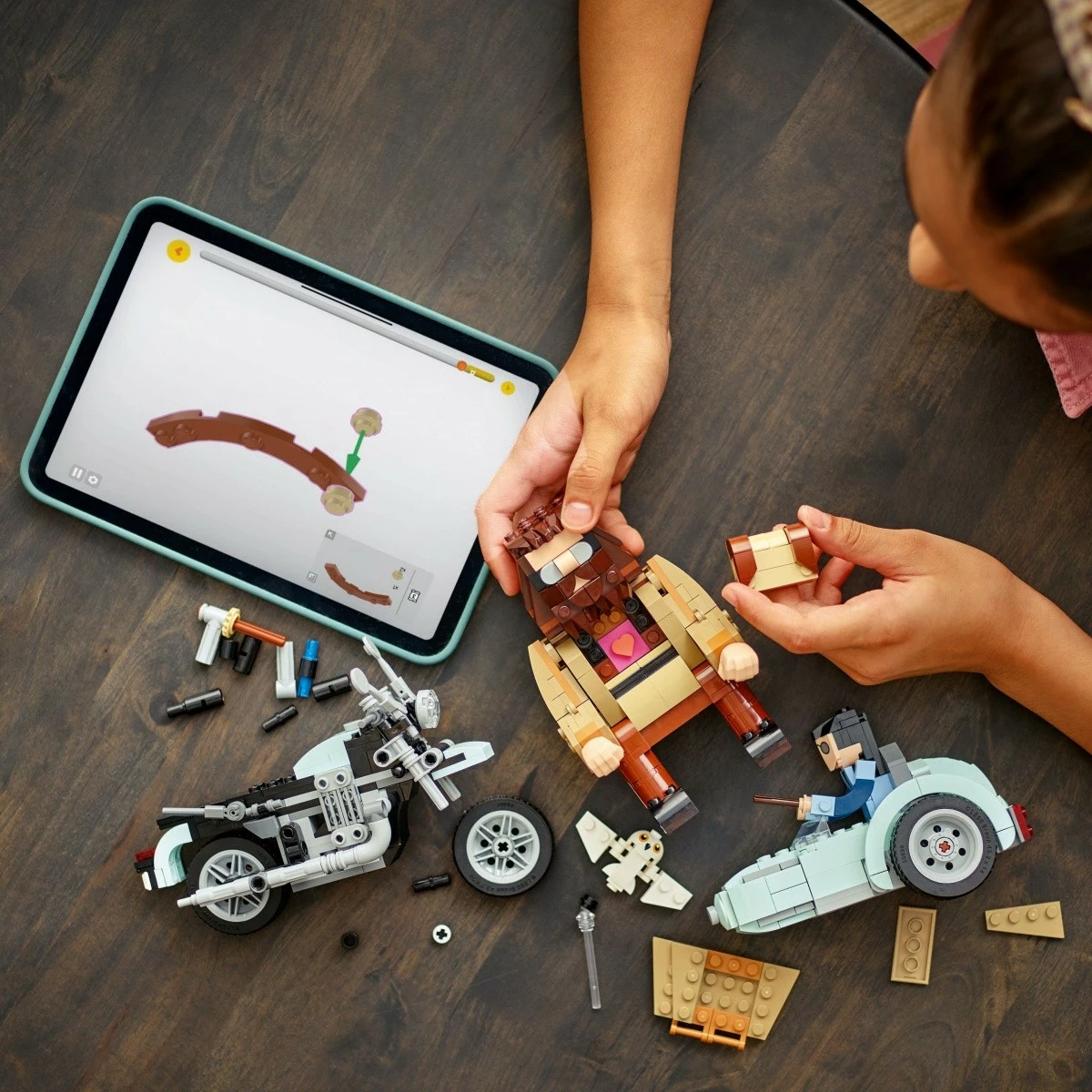 Set LEGO Harry Potter 76443, Motoçikletë me anësore Hagrid & Harry, 617 pjesë, plastikë