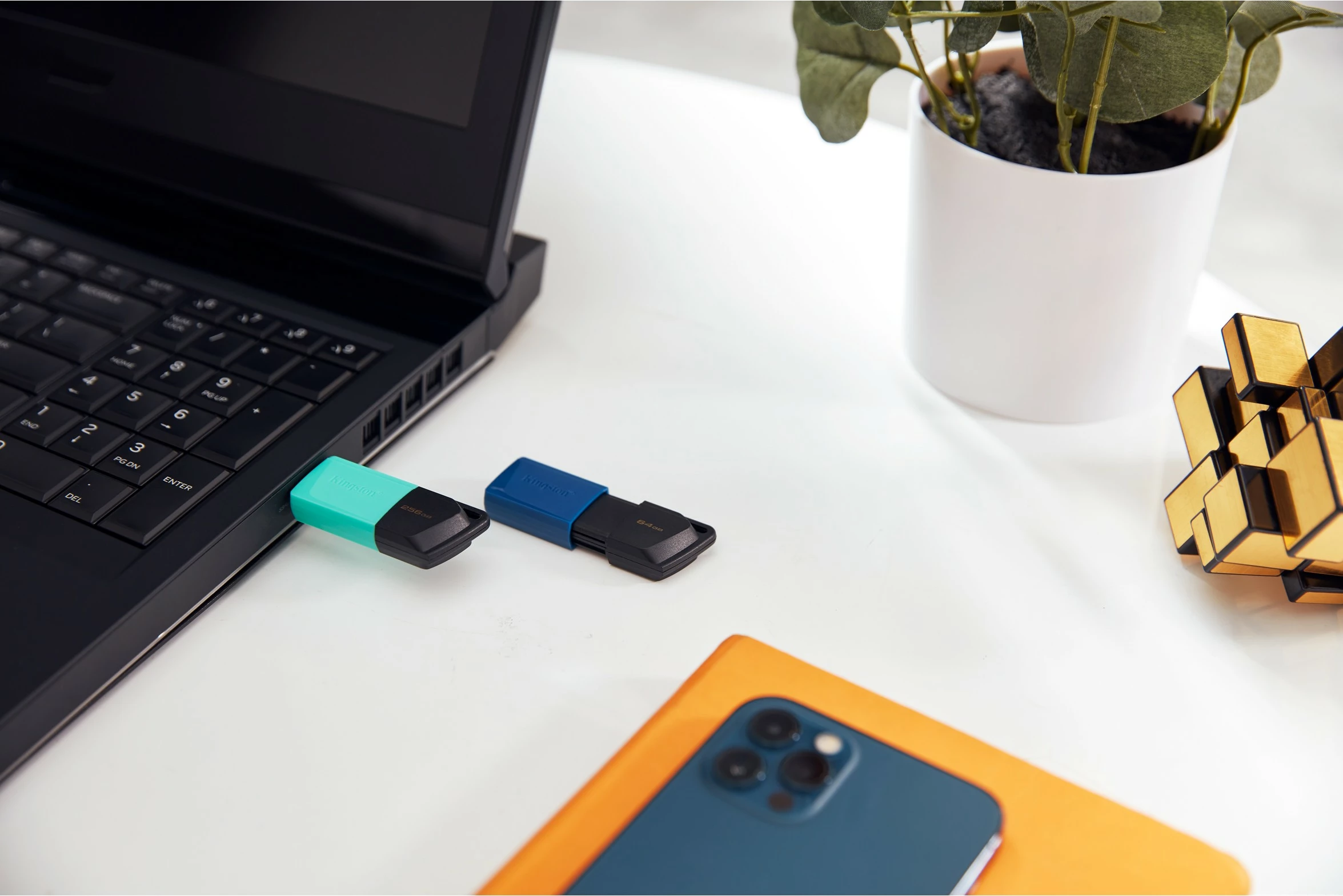 USB Kingston DataTraveler Exodia M 256GB, USB 3.2, zi/turkeze