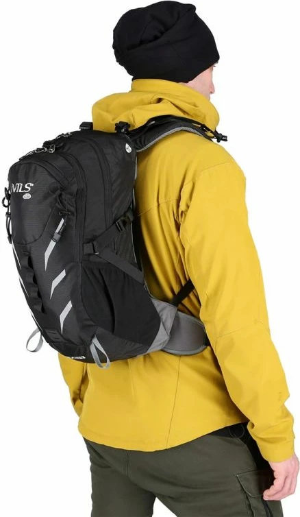 Çantë shpine hiking Nils Extreme, e zezë