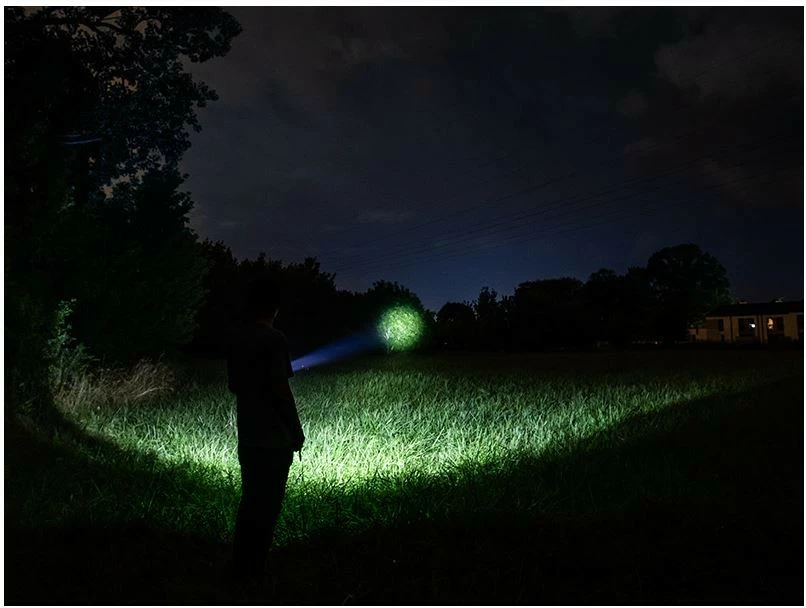 Fener Tracer TRAOSW46895, 1200mAh, 8 LED, i zi/gjelbër