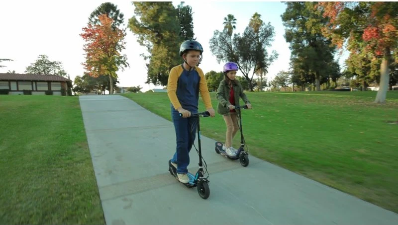 Skuter elektrik Razor, i kuq