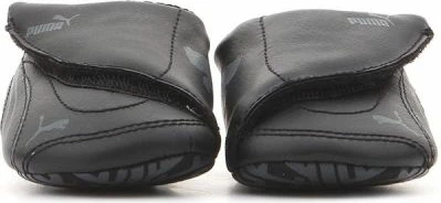 Atlete për djem Puma, të zeza