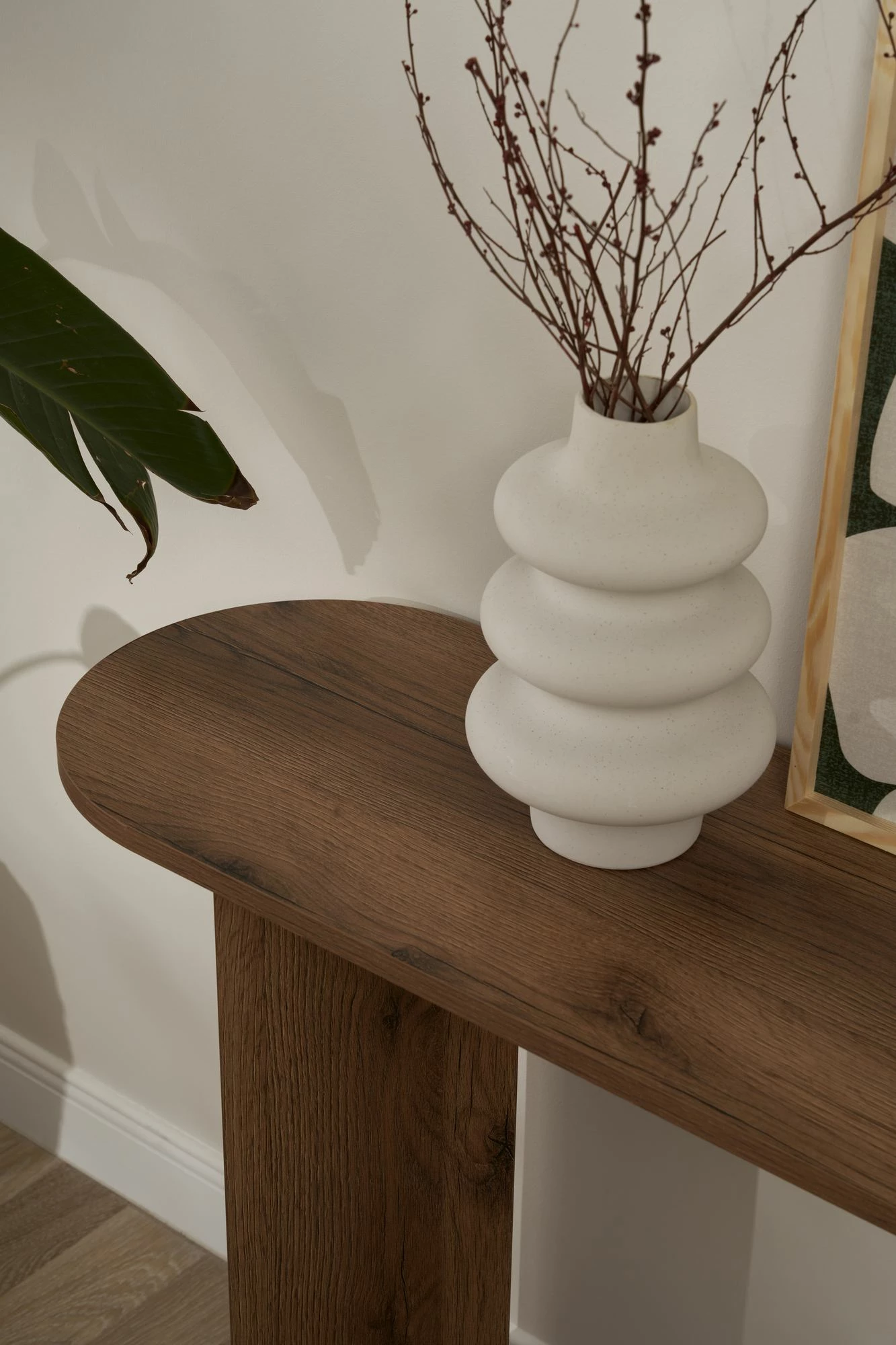 Komodë anësore Nordure, Sira - ngjyrë arre