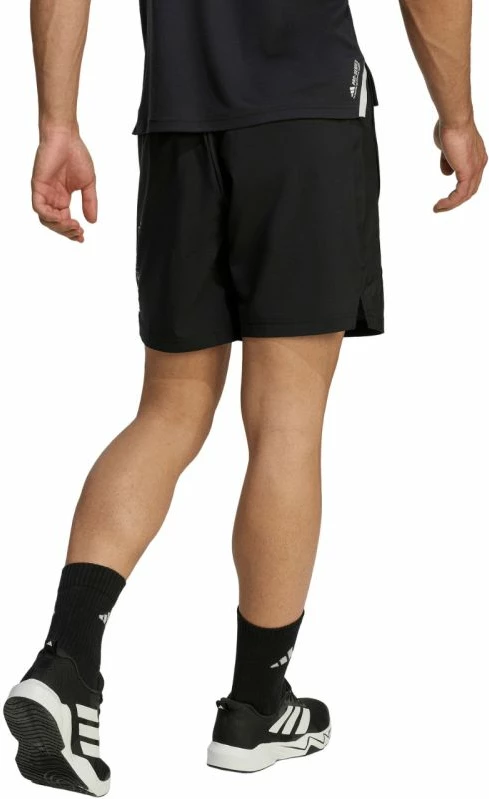 Shorce për meshkuj adidas Tech Apparel JM8132, të zeza