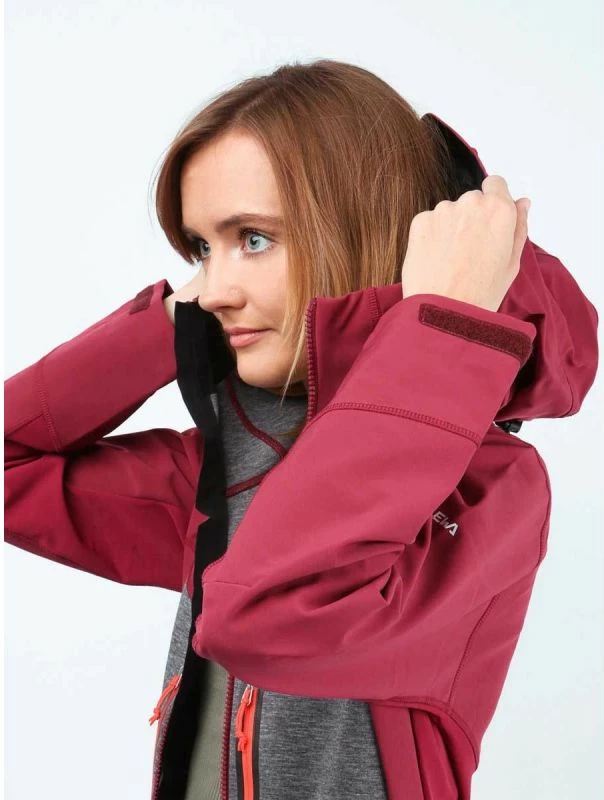 Jakne Salewa femra, e kaltër