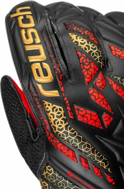 Dorëza portieri Reusch, për meshkuj dhe femra, të zeza dhe të kuqe