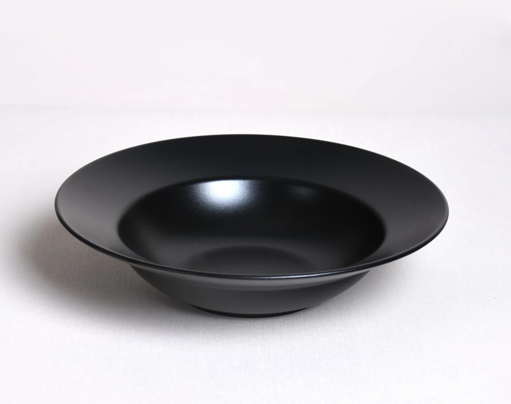 Pjatë shërbimi Hermia Concept, e zezë, PT025126F956A0000000AMTE00, 26x26x8cm (1 copë)