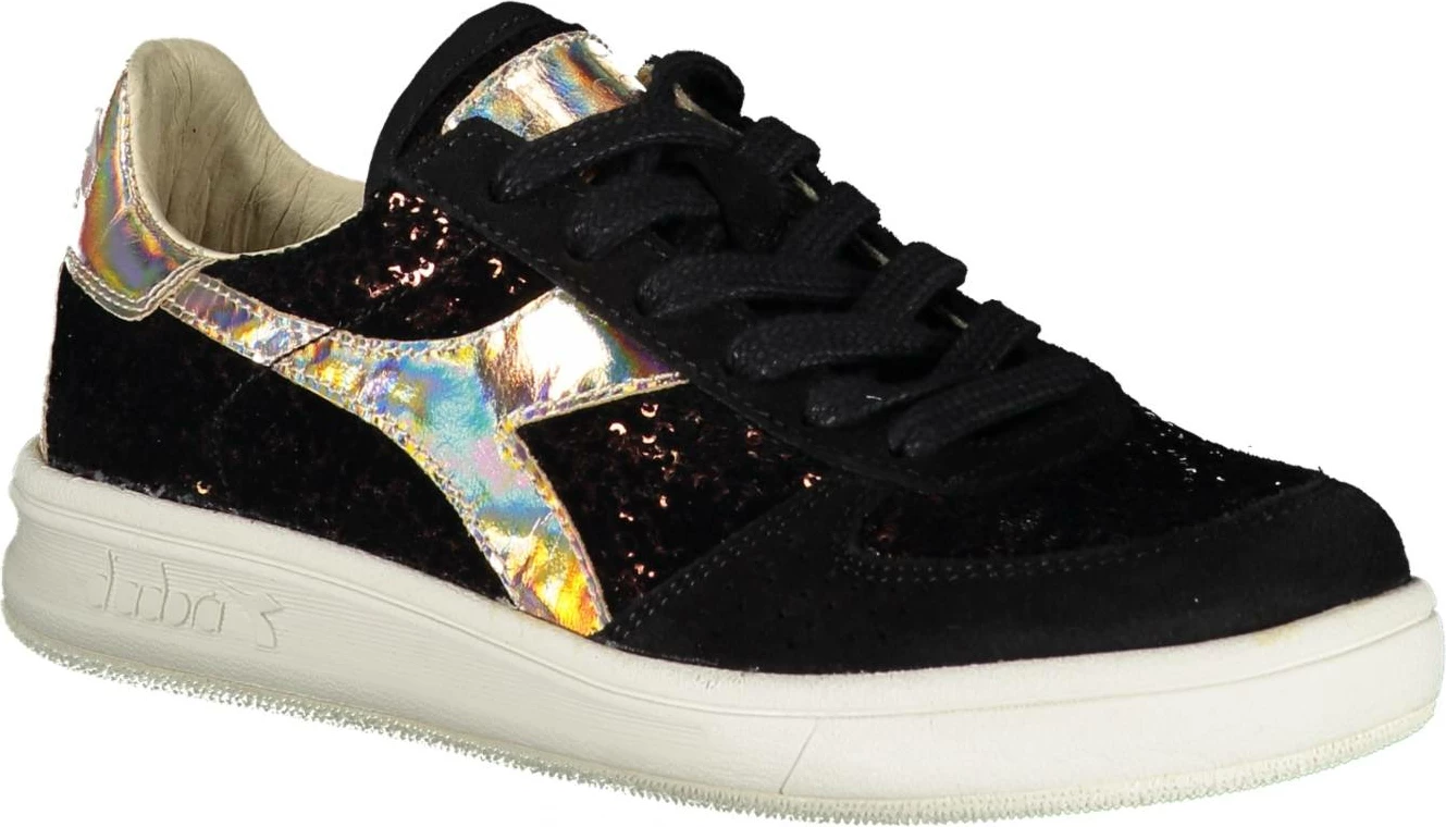 Atlete femra DIADORA, të zeza