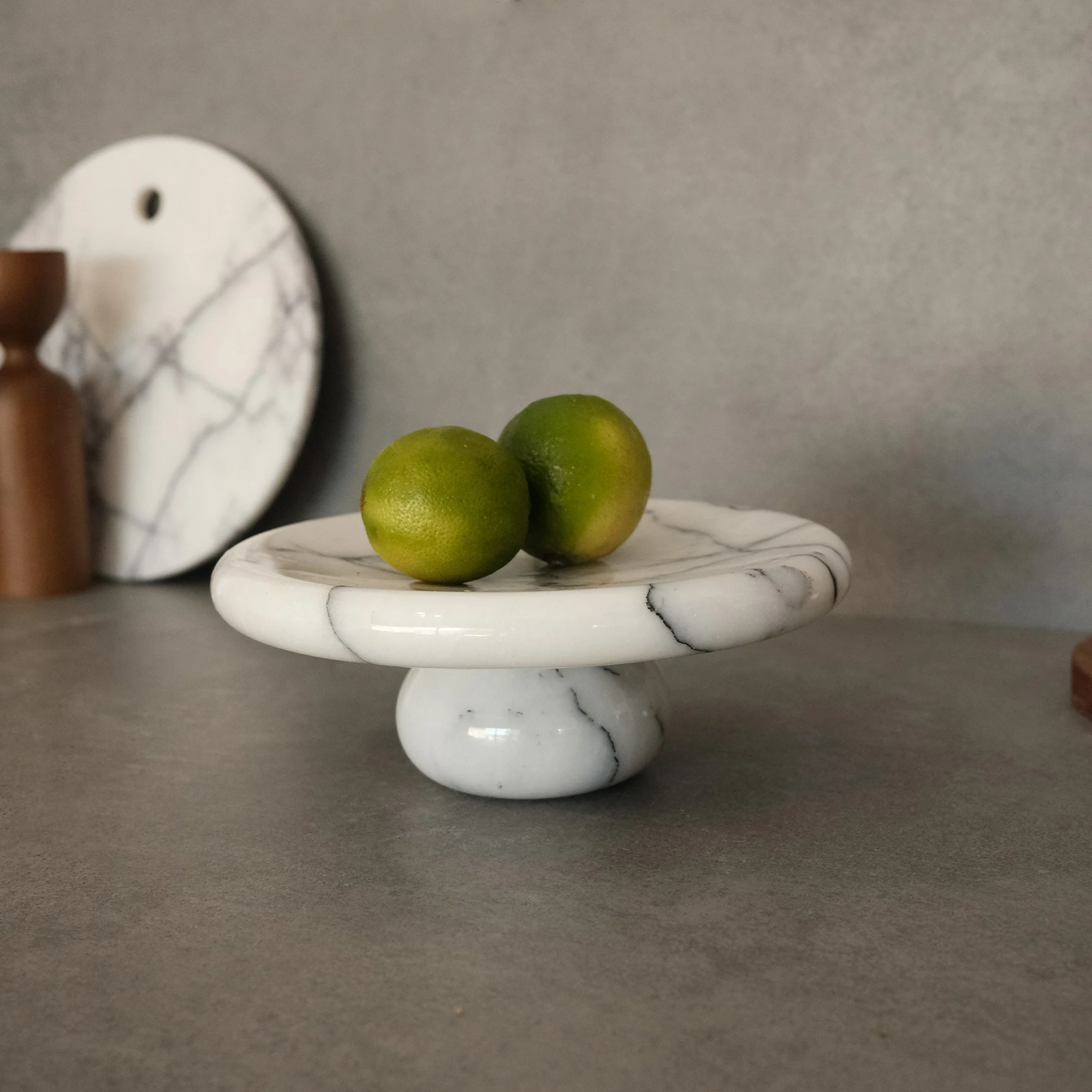 Pjatë për servirje ëmbëlsirash prej mermeri Hermia, MAR09930302D