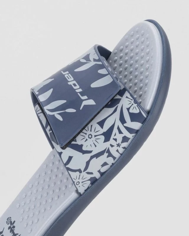 Papuqe për femra Rider, gri