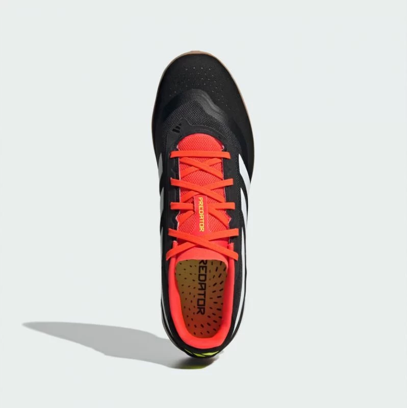 Atlete futbolli për meshkuj adidas Predator League, të bardha me të zeza dhe të kuqe