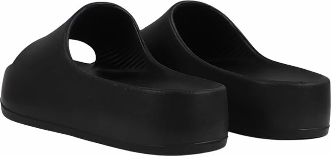 Papuqe për femra O'Neill, të zeza