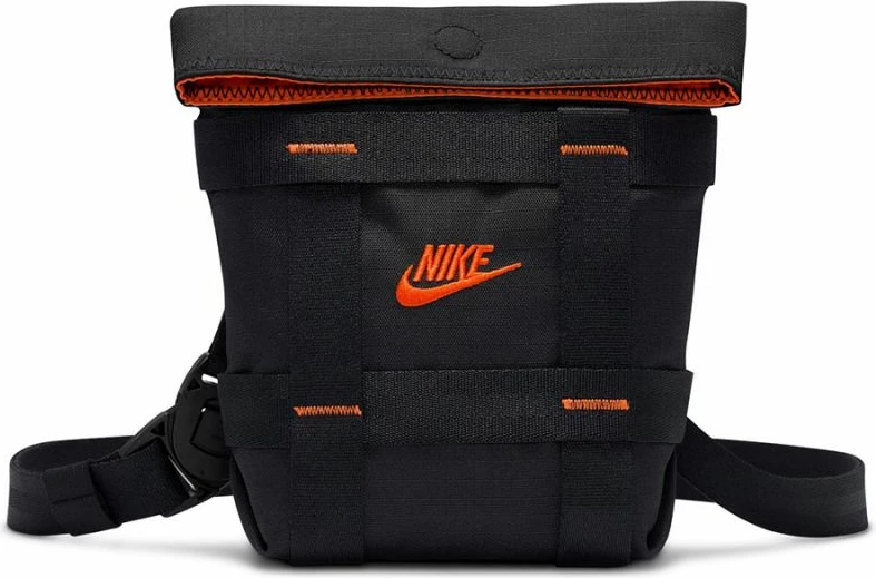 Çantë Nike, e zezë