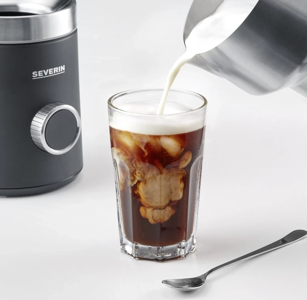 Shkumues qumështi Severin SM 3587, 700 ml, ngjyrë zezë-argjend