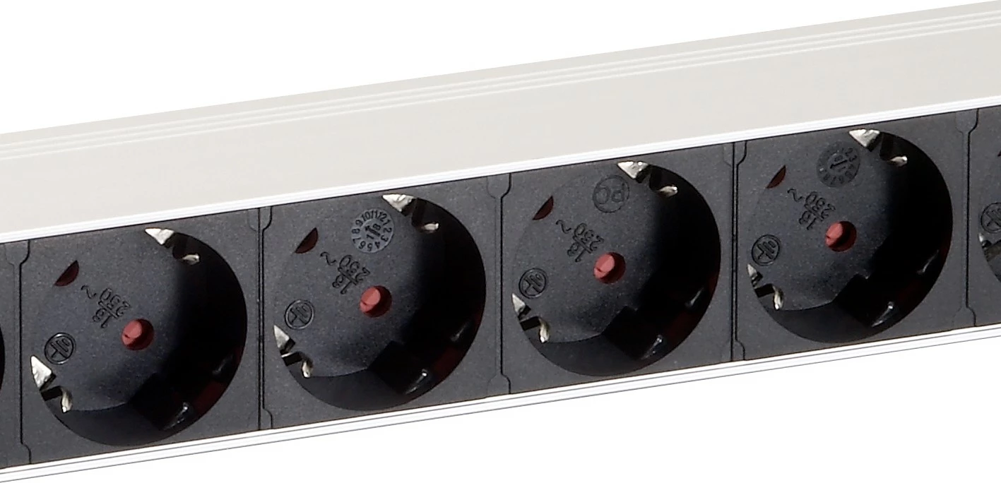 Listë prizash rack Equip 19" 8x Schuko, 1.8m, alumini