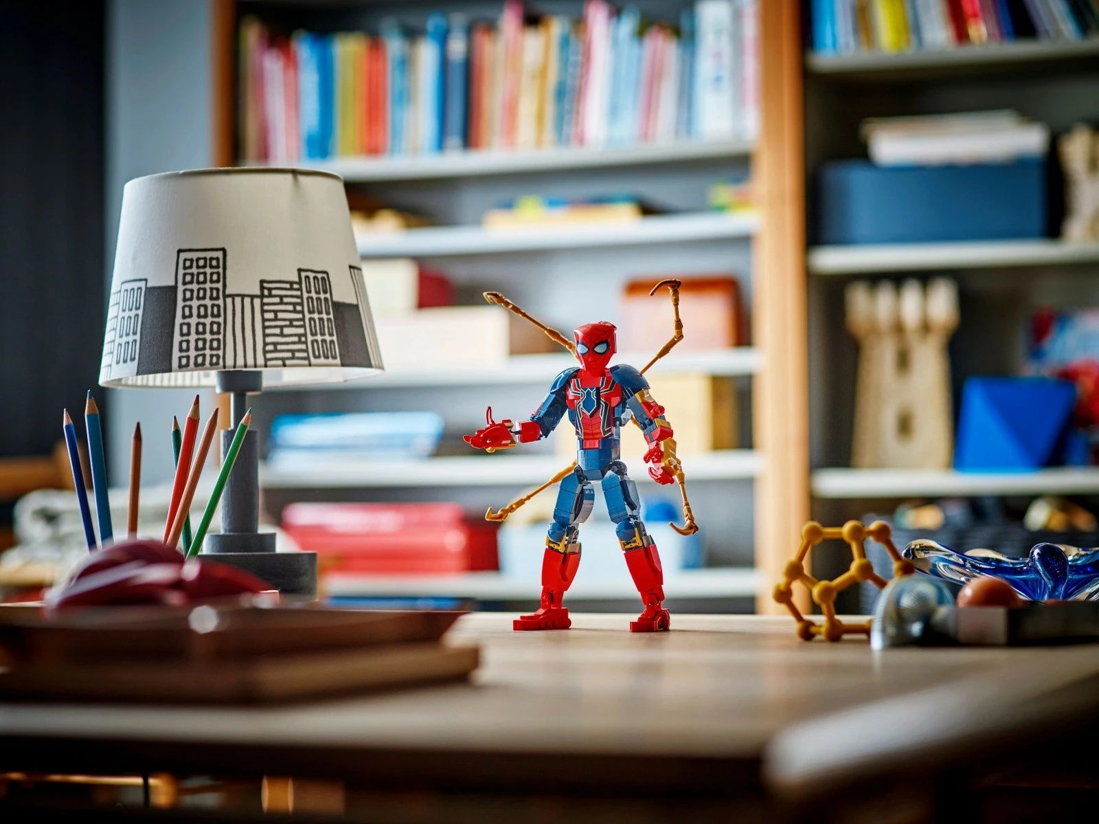 Set LEGO Marvel Super Heroes 76298 Iron Spider-Man, 303 pjesë, për fëmijë 8+, Plastikë