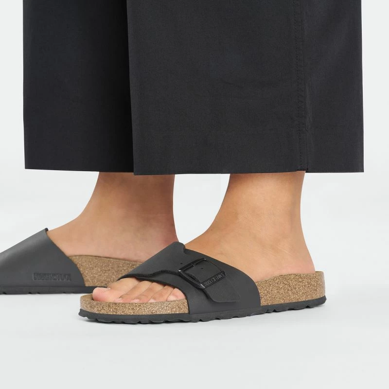 Papuqe për femra Birkenstock, të zeza