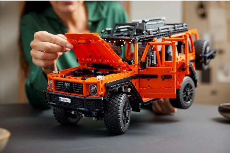 Set LEGO Technic Mercedes-Benz G 500