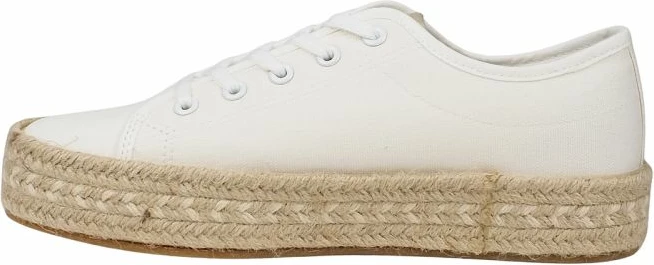 Atlete femra Lee Cooper, të bardha