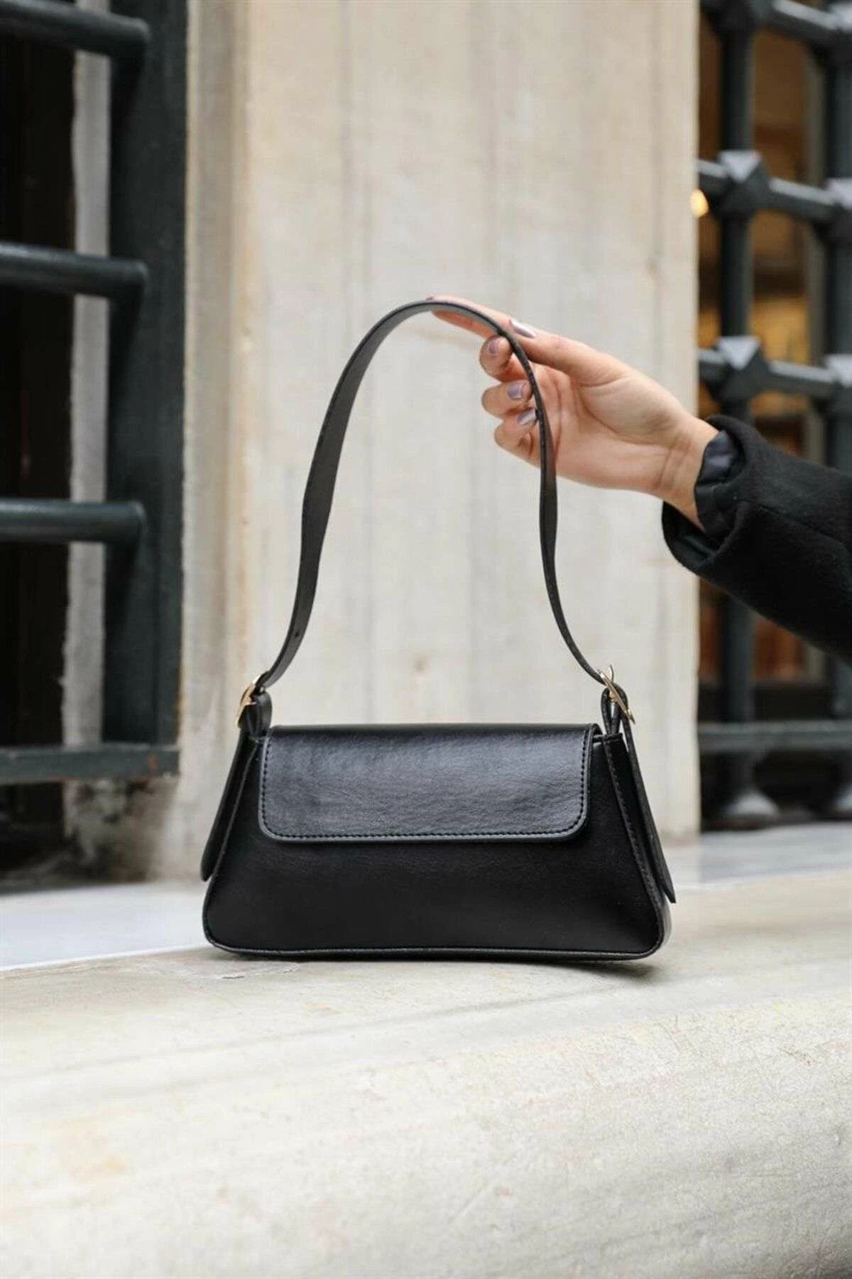 Çantë krahu Zoozie Bags, MK1020022SÇ22-002, e zezë