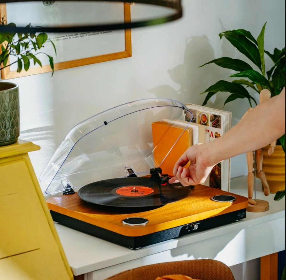 Gramafon Adler AD1914Wood me Bluetooth, USB, ngjyrë dru