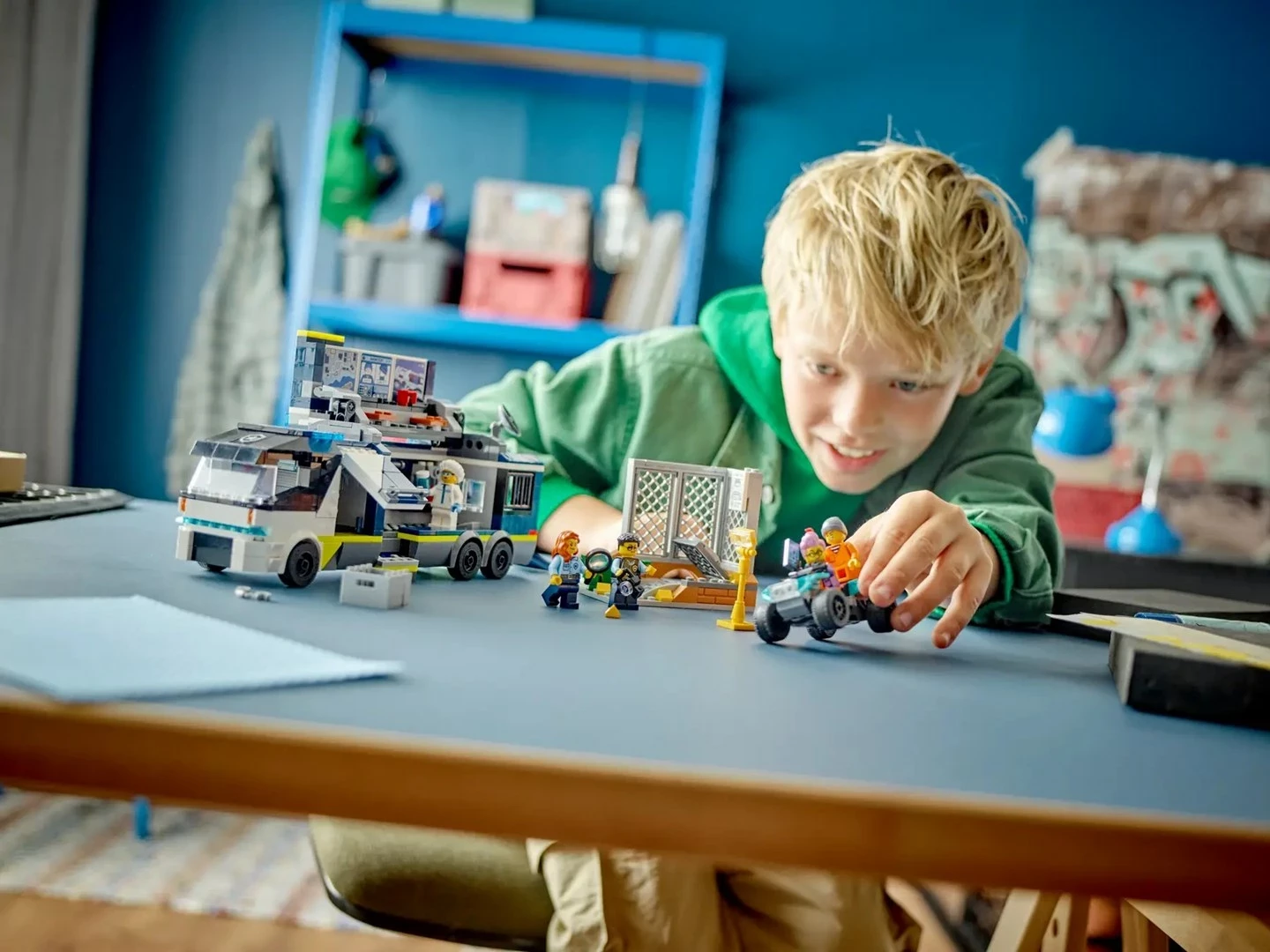 Kamion laboratori krimi mobil LEGO City 60418