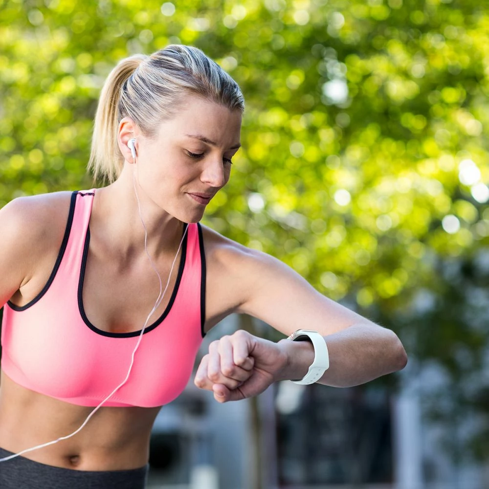 Rrip silikoni Tech-Protect për Apple Watch 4/5/6/7/8/9/SE/Ultra 1/2, Bezhe