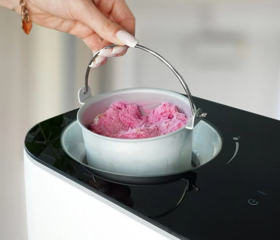 Makineri akulloreje Blaupunkt ICM401, 1 L, Bardhë