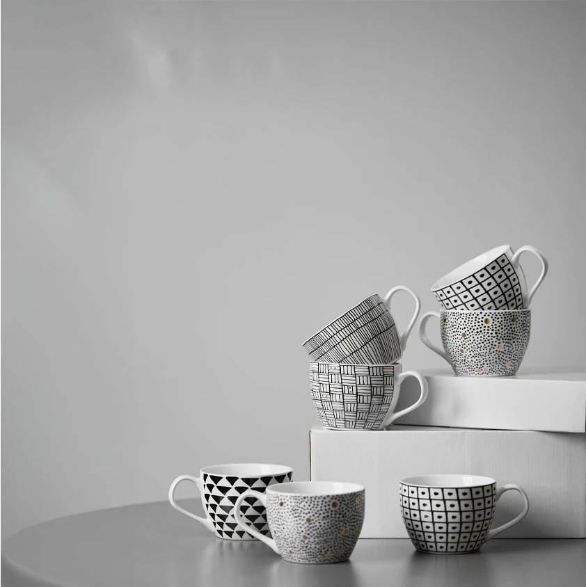 Filxhan Serax, porcelan New Bone China, bardhë, zi, ar, 11x11x8cm