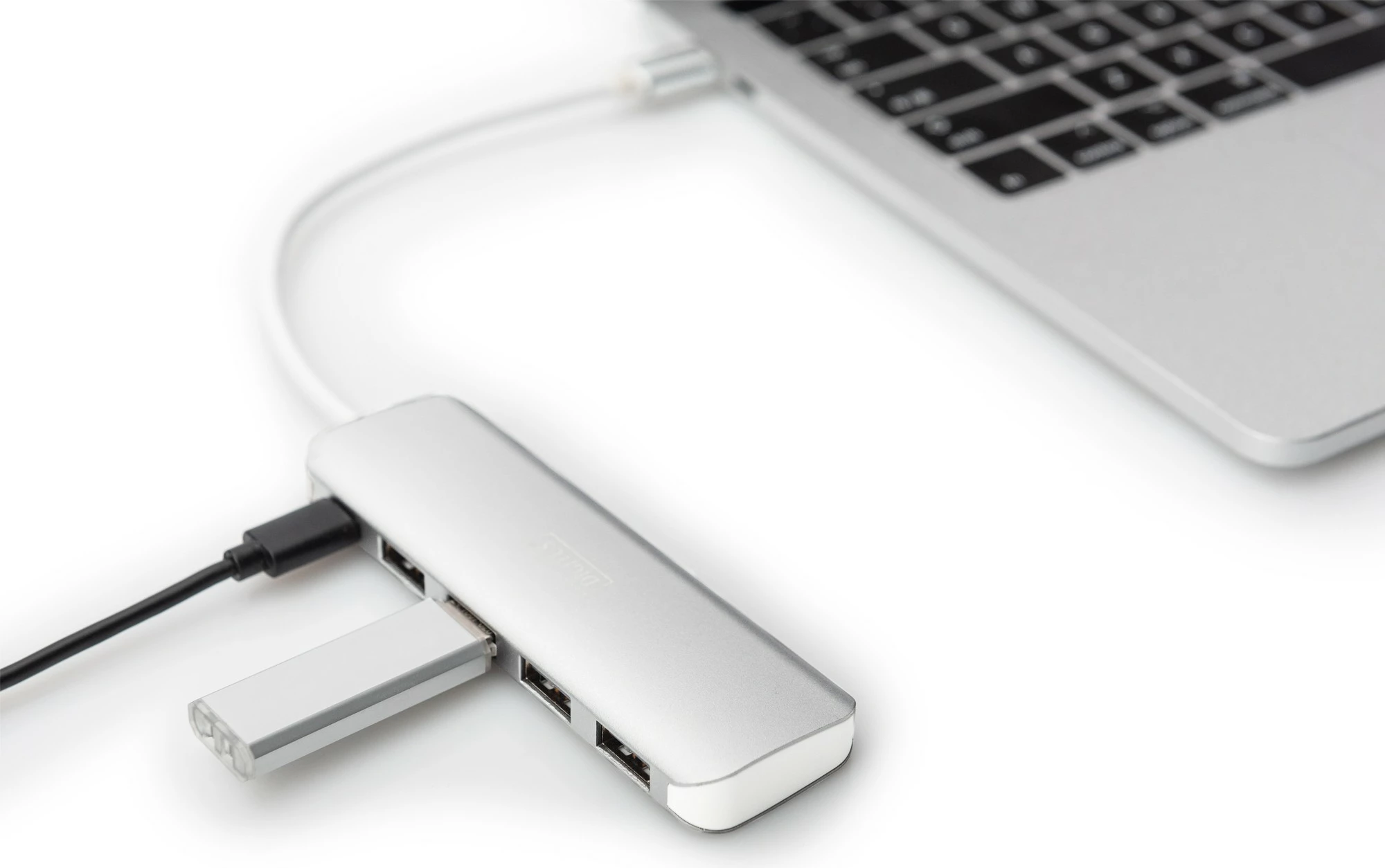 Hub USB Digitus, 4 porta, USB 3.0, PD, Argjendtë