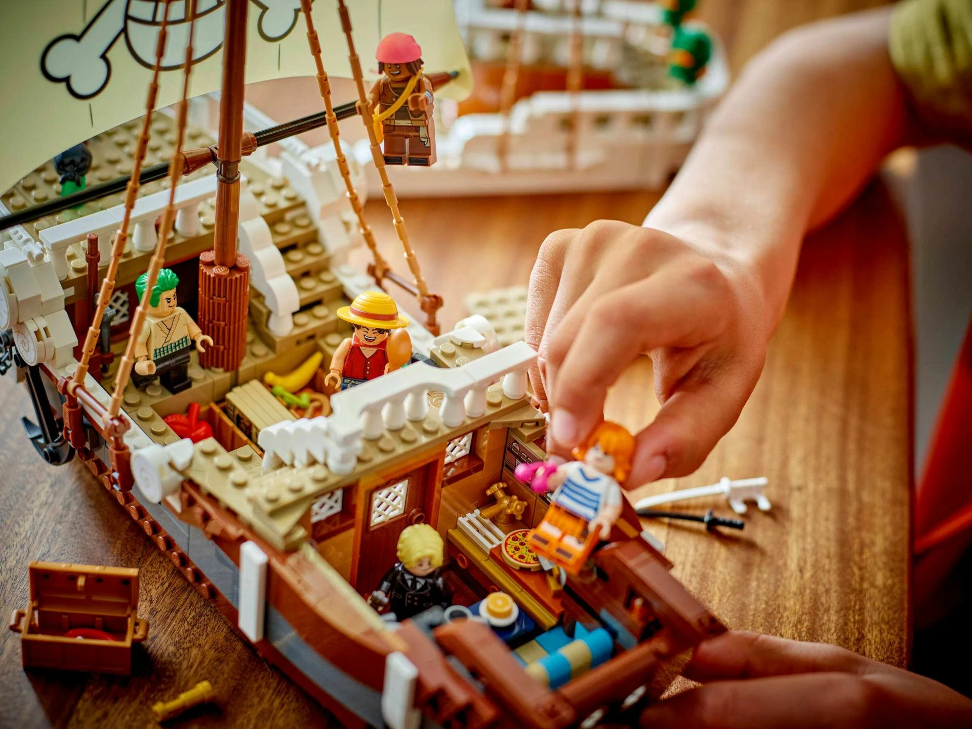 Set ndërtimi LEGO One Piece The Going Merry Pirate Ship 75639, 1376 copë, 5 minifigura