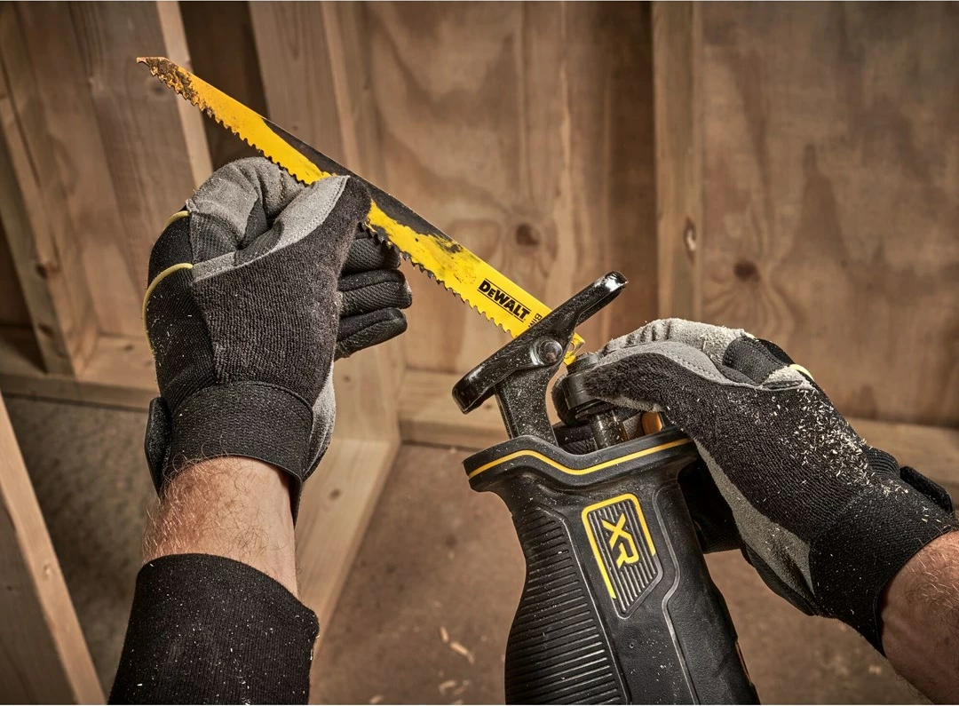 Sharrë reciproke DeWalt DCS382N-XJ, 2.3 kg, e verdhë/zezë