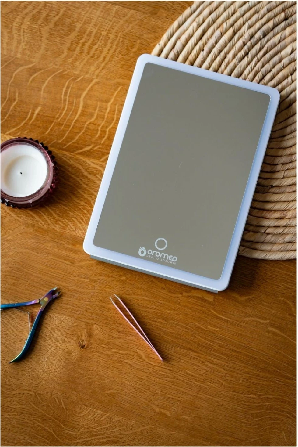 Pasqyrë Oromed Gold-Mirror Led x, zmadhim 2x, ndriçim LED, e bardhë